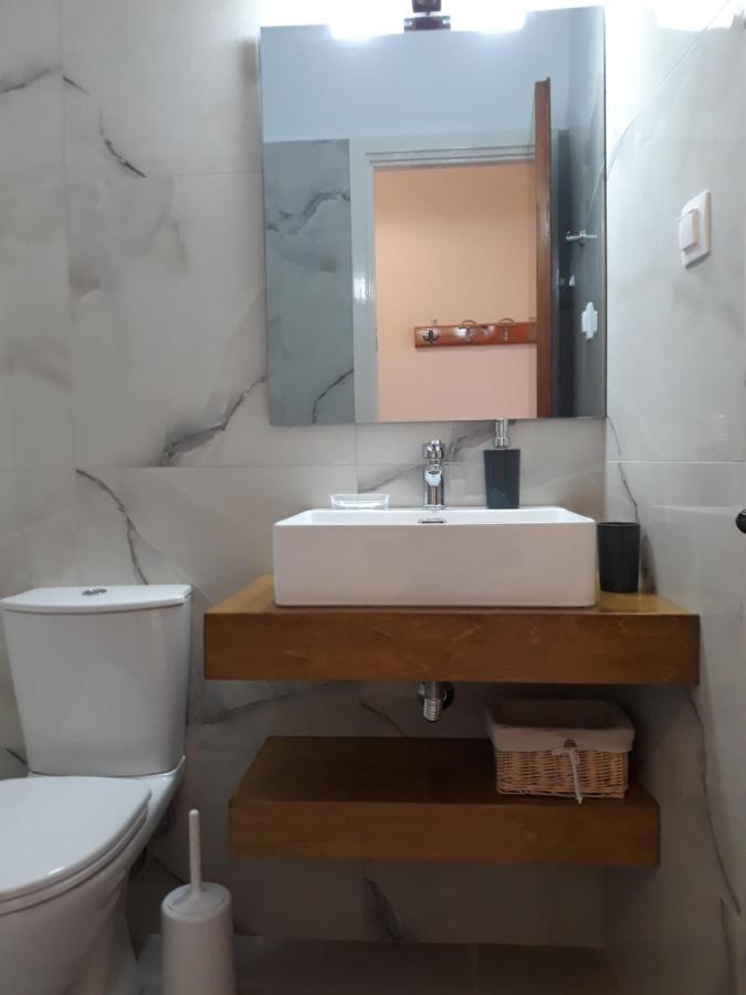 The Red Dragon Hotel Dassia  Bagian luar foto